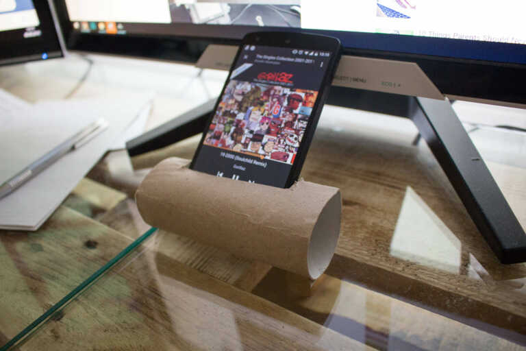 Lifehack Smartphone Boxen Klopapier